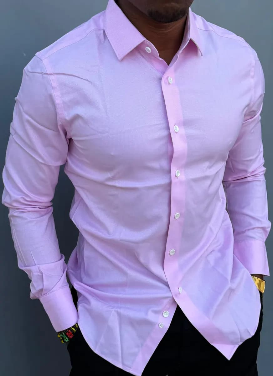 Long-Sleeve Shirt in Pink - side view