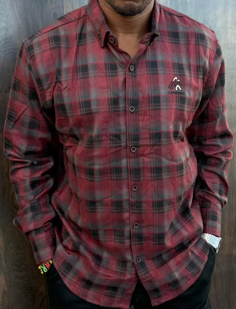 Long-Sleeve Shirt in Red - side view