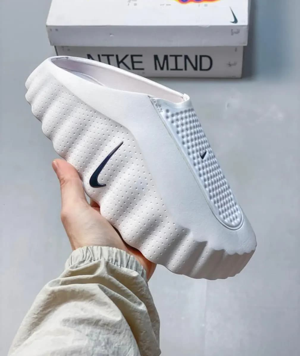 Nike Mule in White - side view