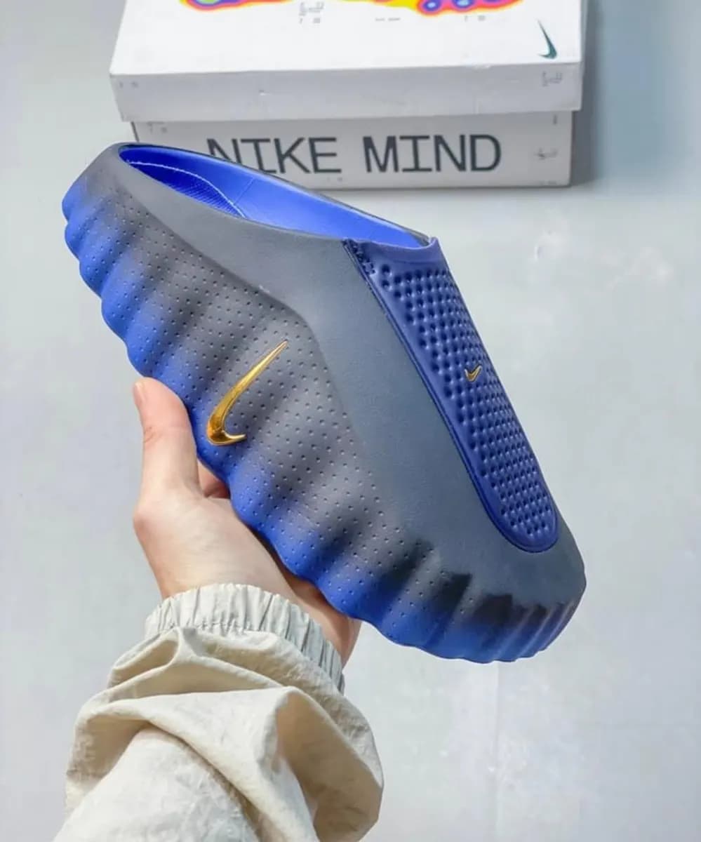 Nike Mule in Grey