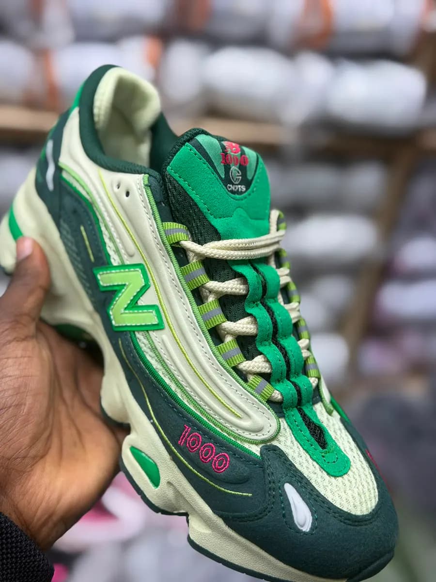New Balance Sneaker in Green