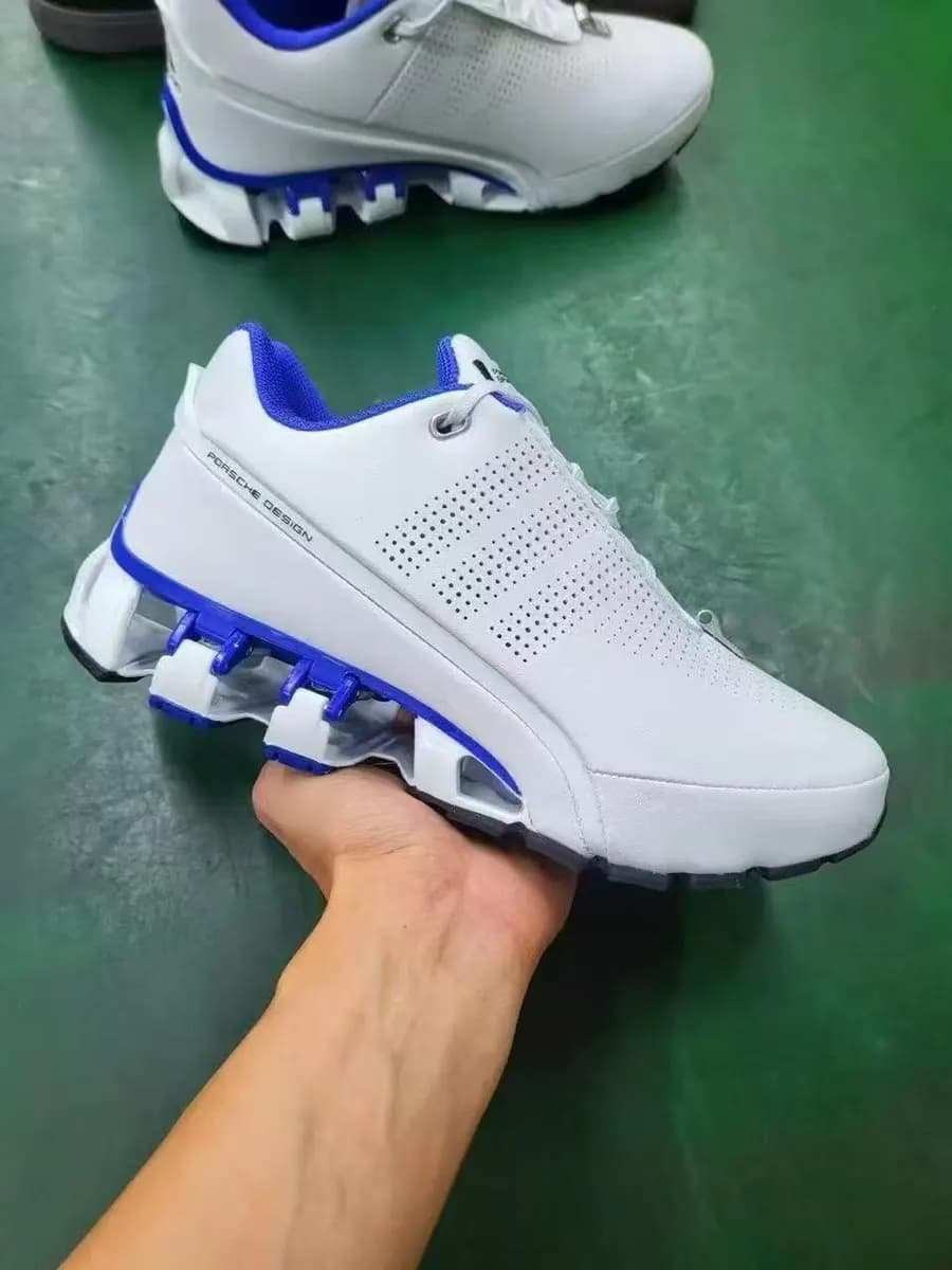Adidas Sneaker in White