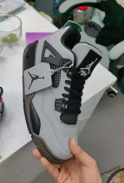 Jordan (J4)