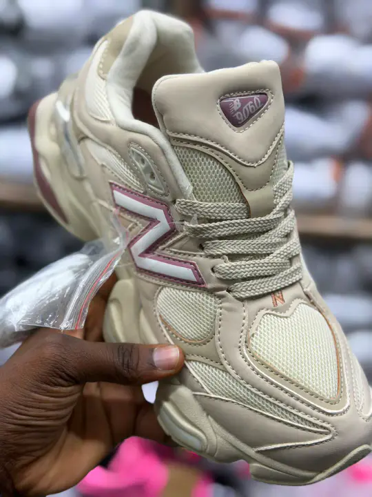New Balance 9060 Beige Pink