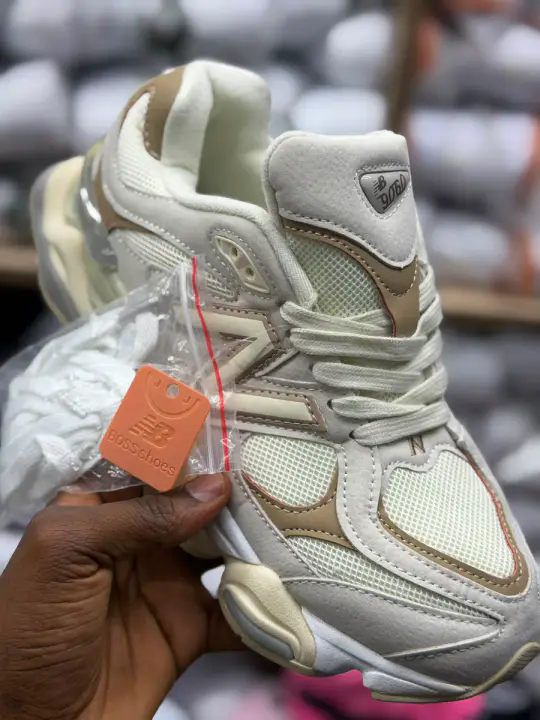 New Balance 9060 Sea Salt Beige