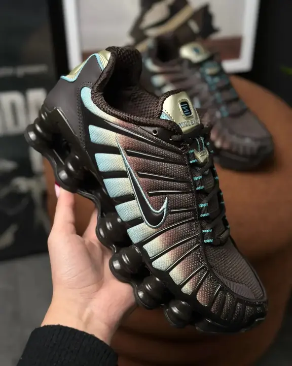Nike Shox R4 Brown Blue Sneakers