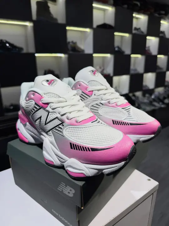 New Balance 2000 White and Pink Sneakers